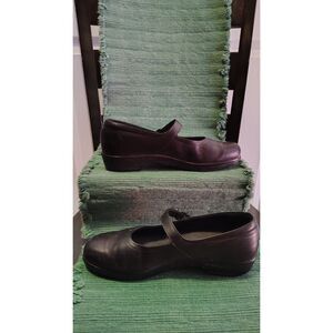 SAS Women’s "Maria" Leather Mary Jane Shoes Size 8